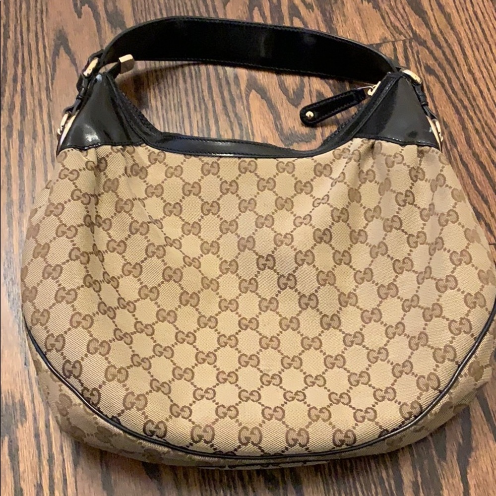 Gucci Hobo Bag - Authentic